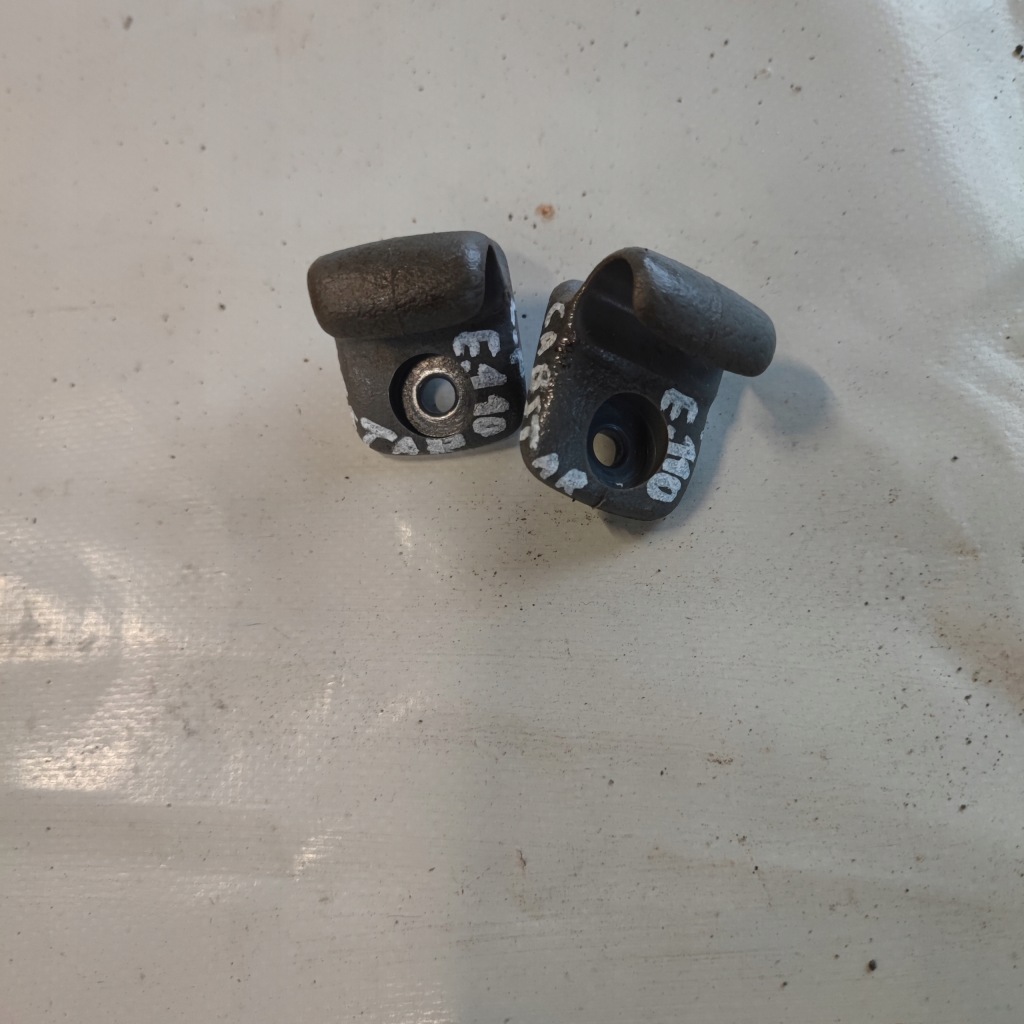 фото №1, Nissan cab star e 110 3.0 d кронштейн защита солнцезащитный