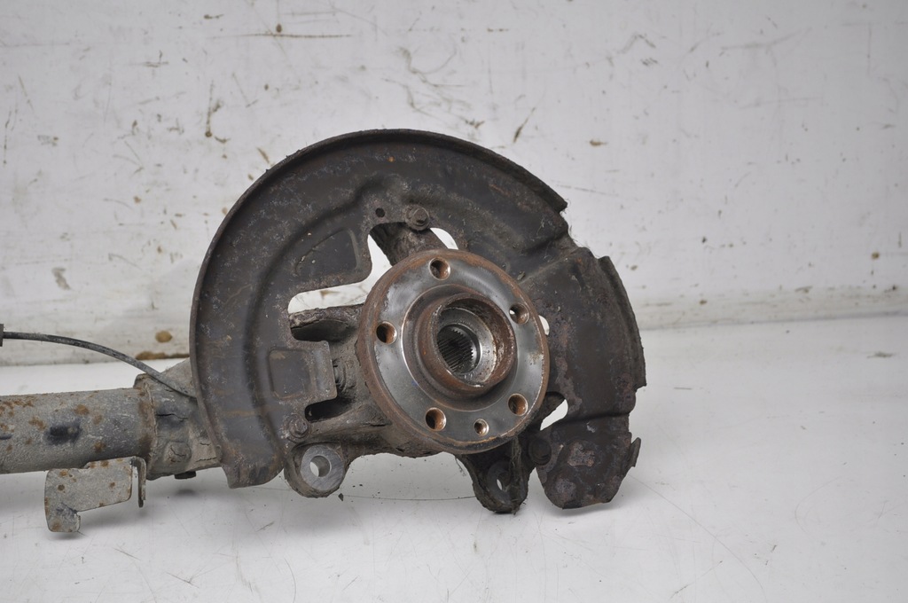 фото №9, Volvo v70 iii 2.4 d5 mcperson левый перед передний