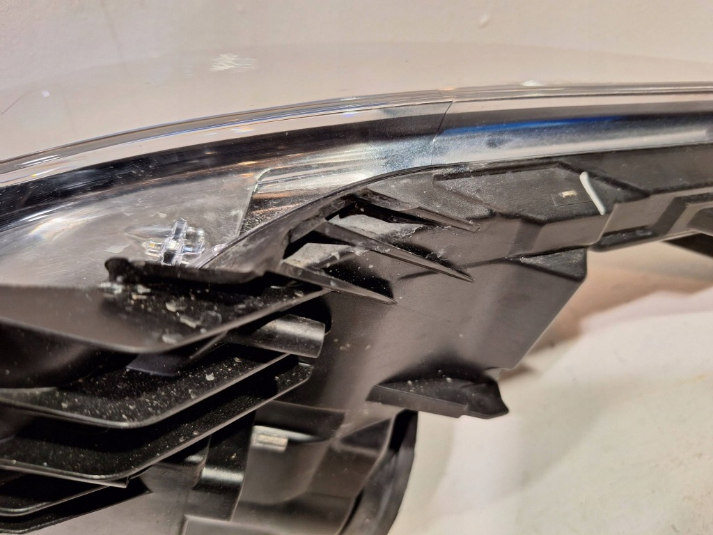 Лампа перед ліва 260605036r renault zoe 12- Недорого