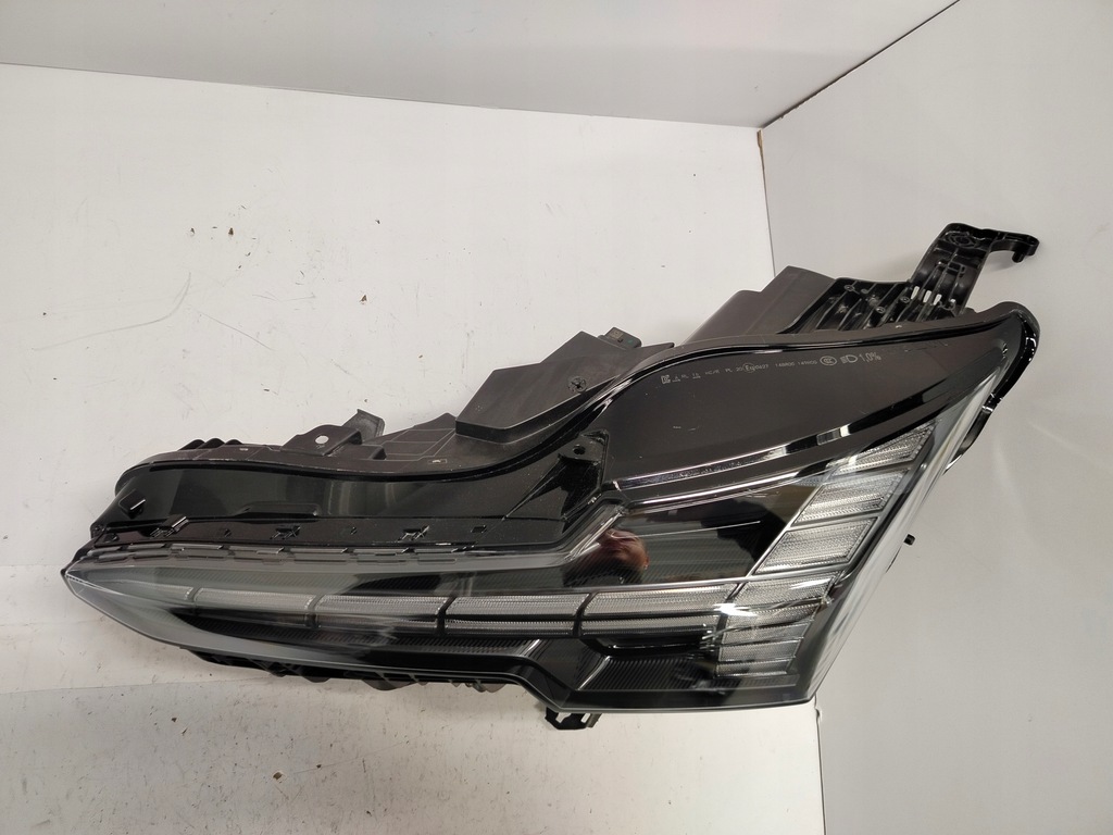 фото №9, Volvo ex30 ex-30 full led лампа права ліва