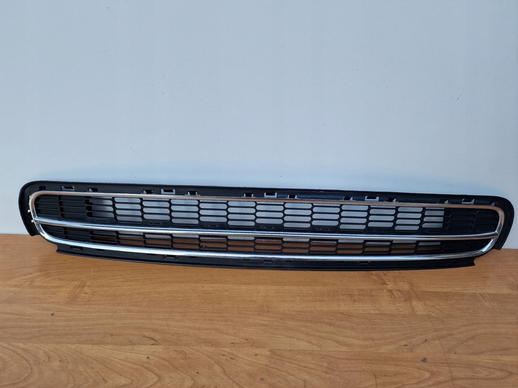 фото №1, Mini cooper r55 r56 r57 решітка бампера середня