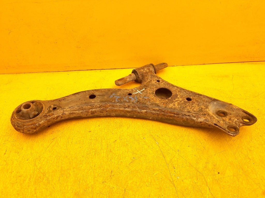 Lexus rx 2 важіль лівий перед передній в Україні