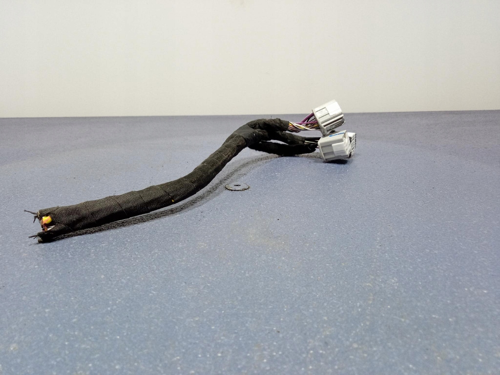 фото №4, Ford mustang mach-e колодка штекер стойка дверь правый перед