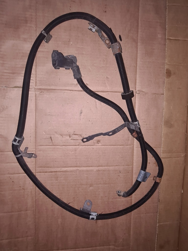 фото №1, Mercedes w204 шланг джгут plus генератора 651