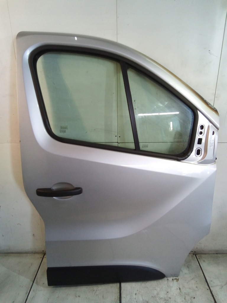 фото №1, I174 двері правий перед renault trafic 3 сріблястий