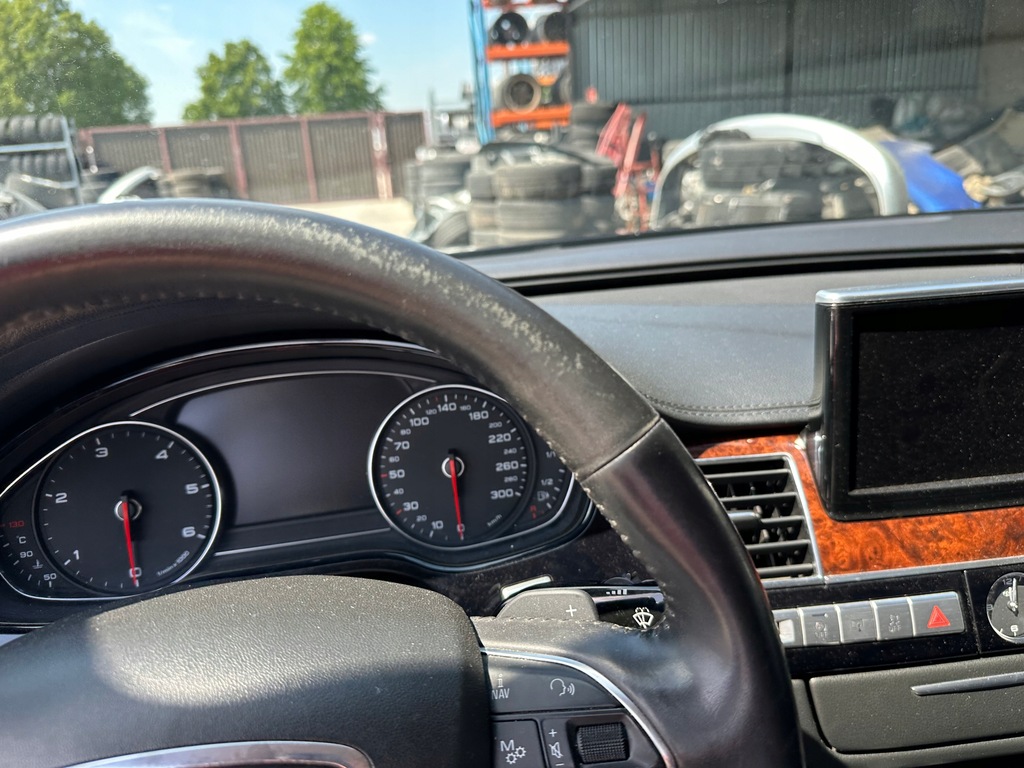 фото №6, Воздуховод кожа czarna audi a8 d4 четырёхлучевая