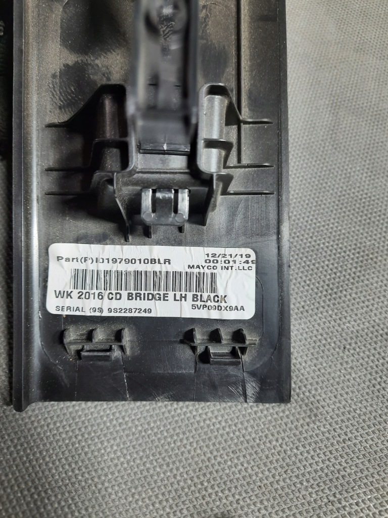 Jeep grand cherokee 19-22 задняя молдинг порог левая правая америка с Разборки