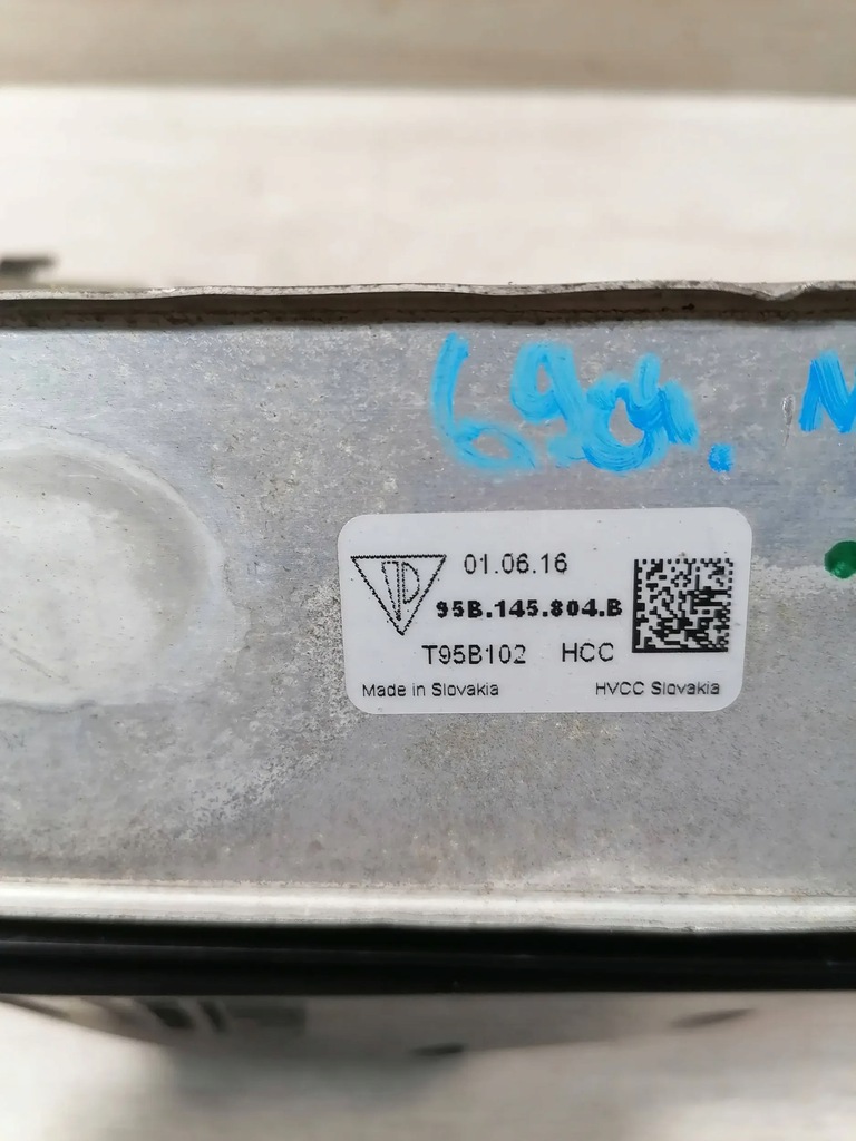 фото №10, Macan интеркулер правый 95b145804b