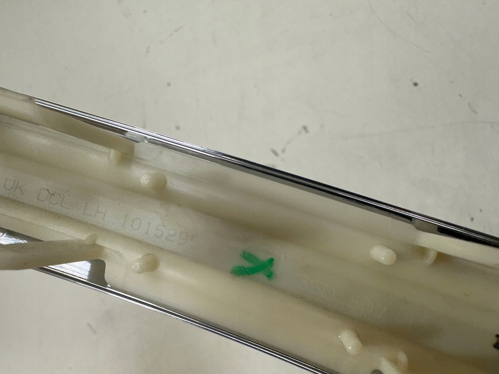 фото №11, Левый хром молдинг bentley bentayga