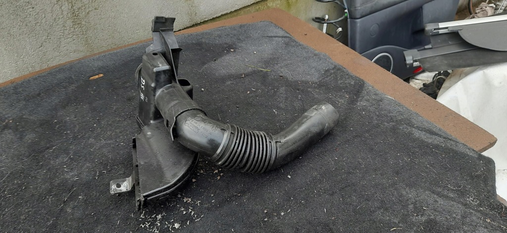 фото №2, Резонатор впуск воздуха труба citroen ds3 9683181180