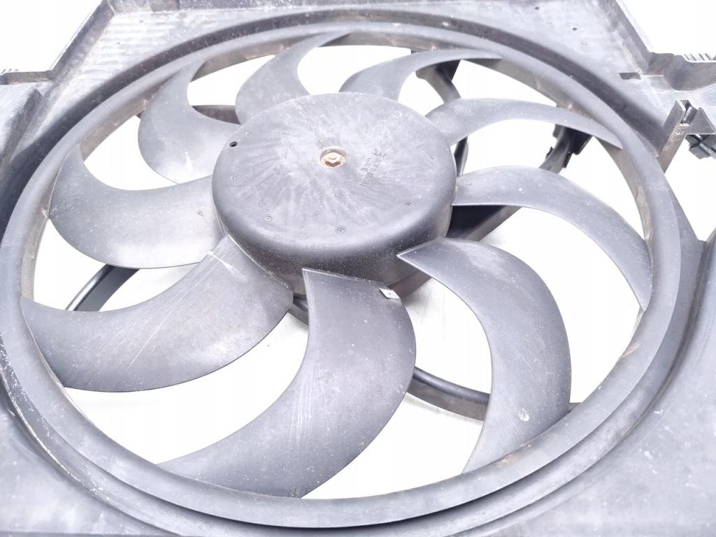 Bmw 1 series накладка вентилятора радіатора 116i бензин 100kw 136 hp 2012 Зі Шроту