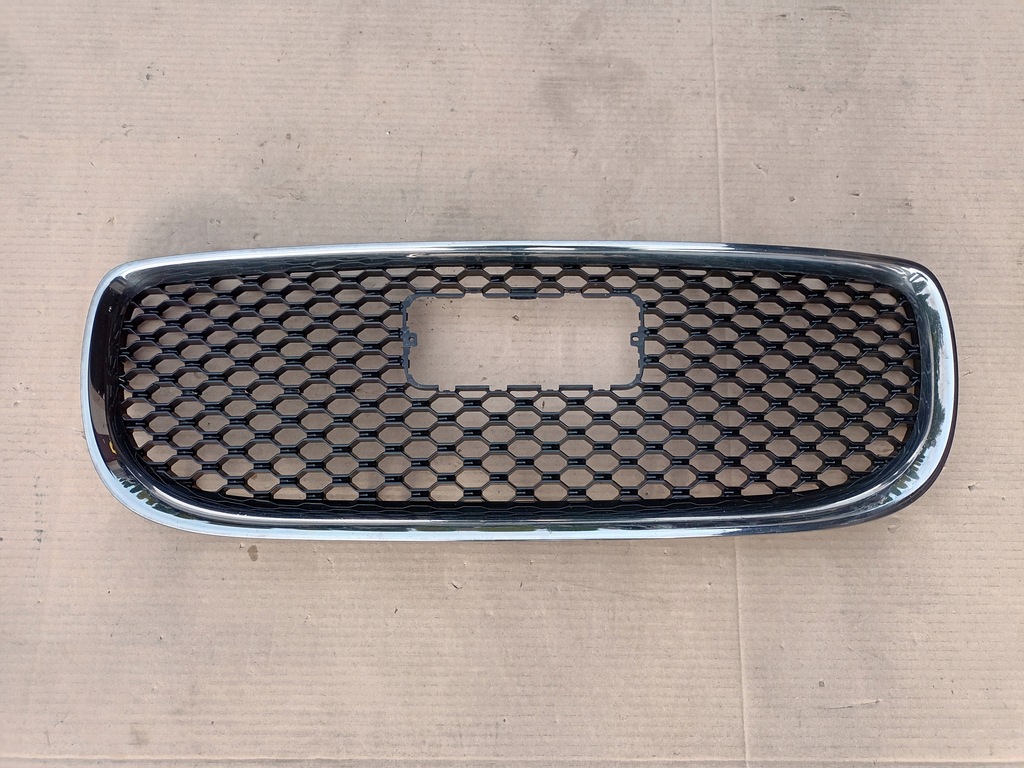 фото №1, Решітка радіатора jaguar xe решітка радіатора хром