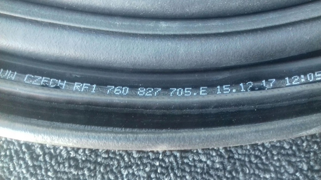 фото №6, Прокладка крышки багажник 760827705e vw touareg iii