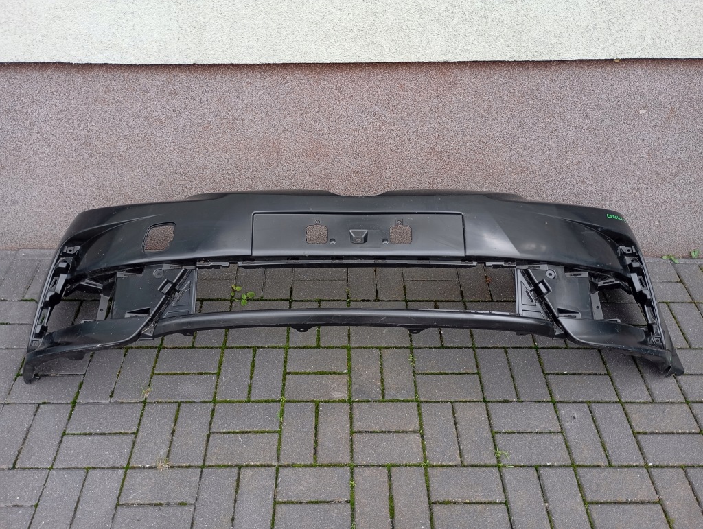 Бампер передній перед toyota corolla e16 рестайлінг  16- Зі Шроту