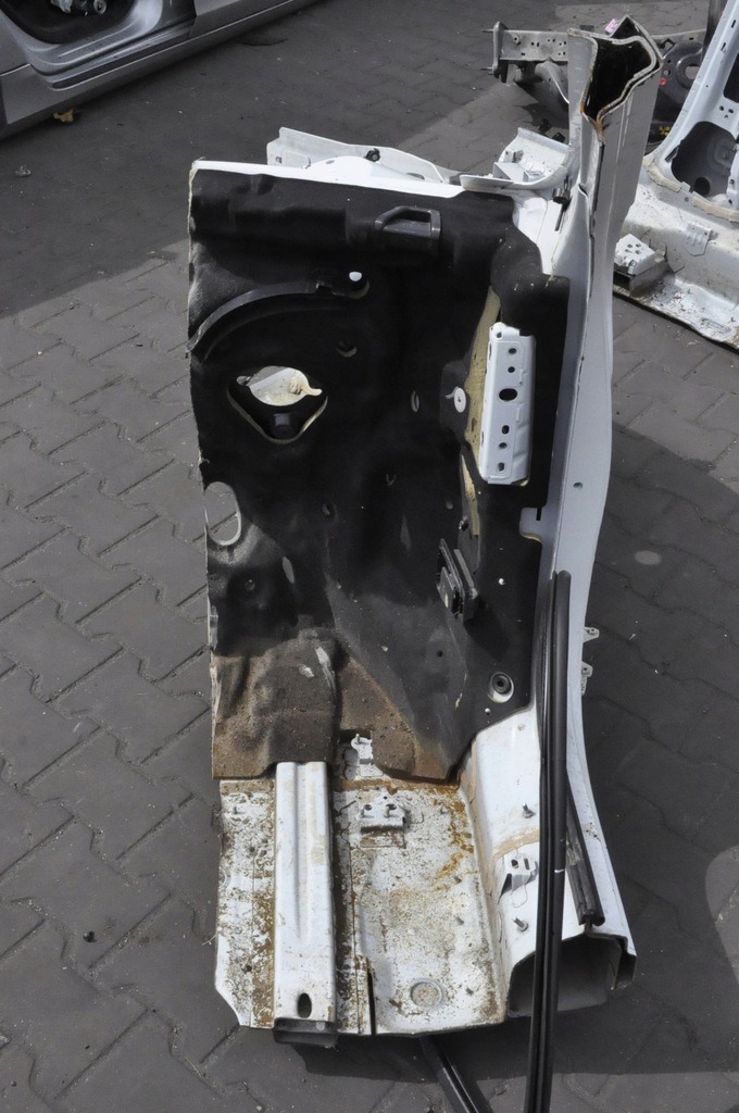 фото №10, Volvo xc60 ii четверть лонжерон правая перед