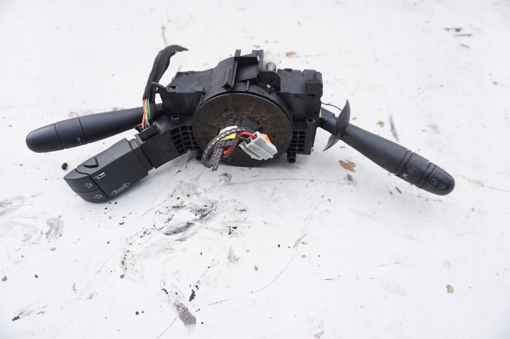 фото №1, Переключатель комбинированный 8200079265 renault trafic 2 ii