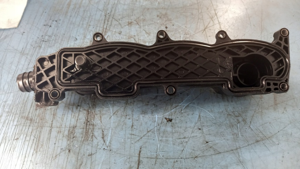 фото №2, Крышка клапанов ford focus 1.6tdci mk2