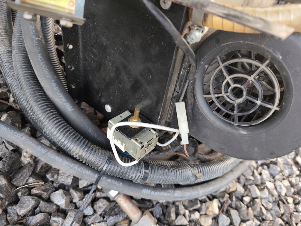 Отопитель испаритель кондиционера 12212005 mercedes sprinter vito kamper с Разборки