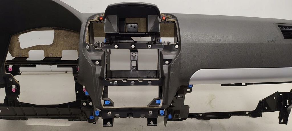 фото №13, Приборная панель консоль ремни opel zafira b 1,8