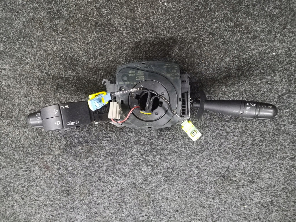 фото №1, Переключатель комбинированный renault espace iv 8200328899