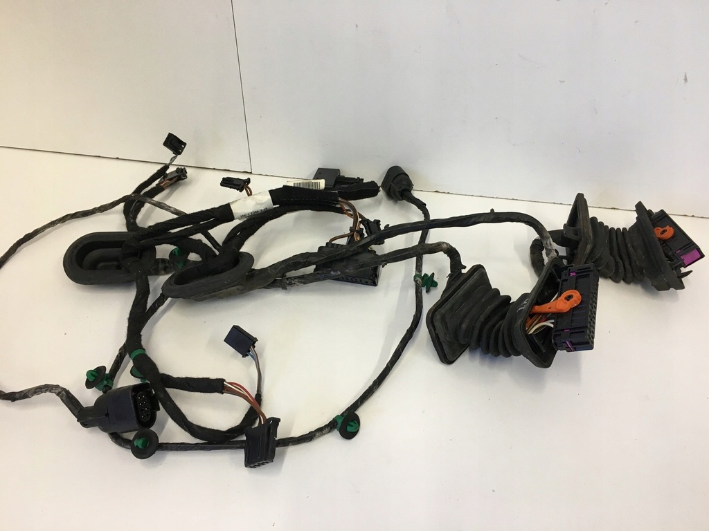 фото №16, Електропроводка двері перед задня джгут двері vw golf 5 plus 2003-2009