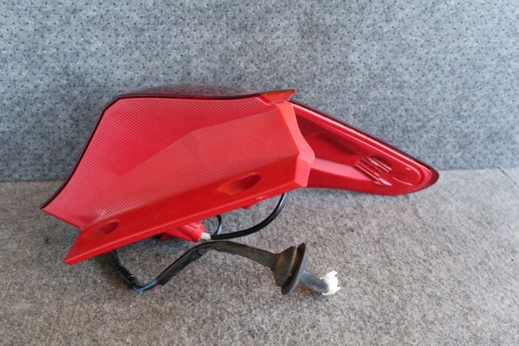 фото №5, Лампа левый задняя toyota auris ii 2013-2016 хэтчбек