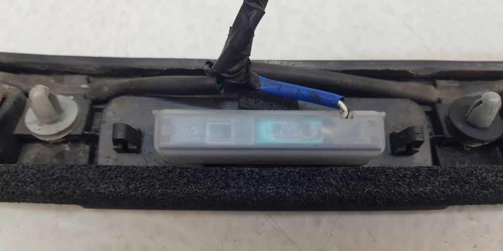 фото №8, Kia sportage iii молдинг накладка крышки задний oryg