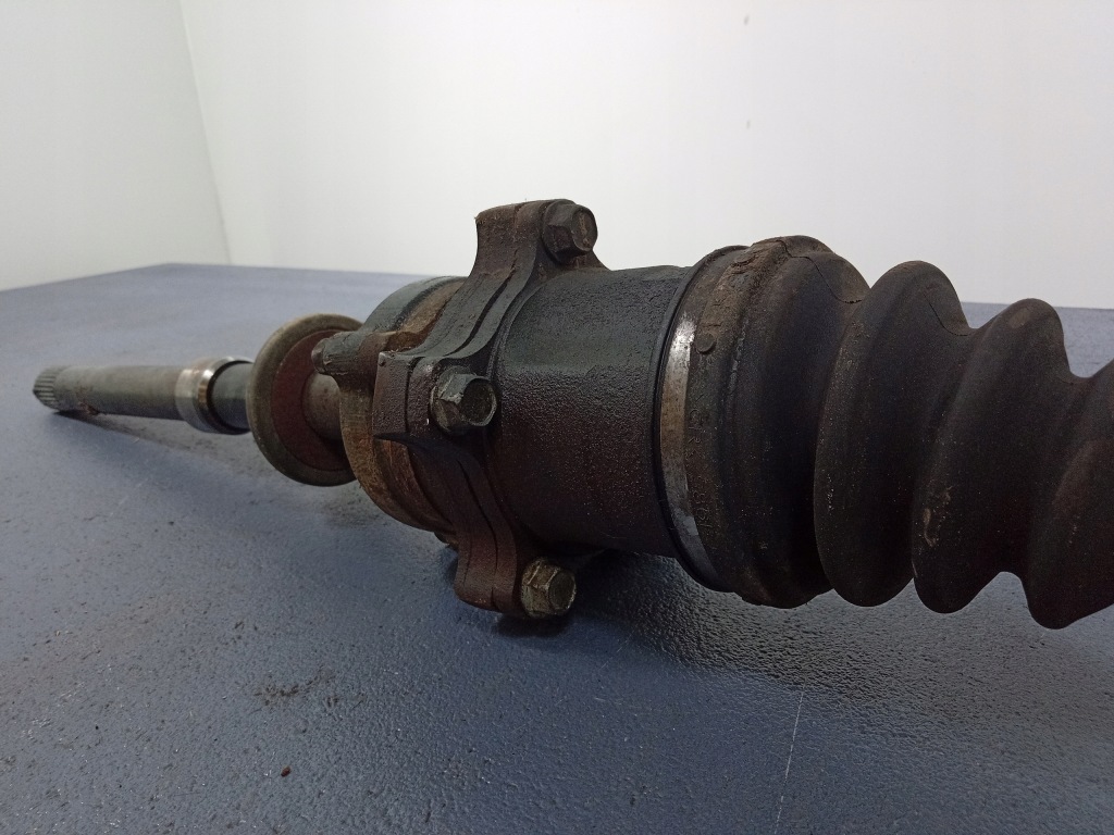 фото №5, X-trail i t30 2.2 dci приводной вал перед правая передняя