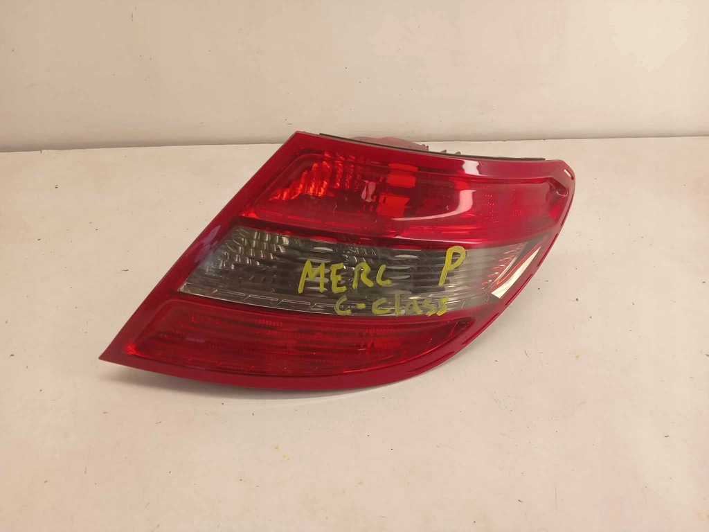 фото №1, Лампа правая задняя задняя mercedes c-klasa w204 07-11