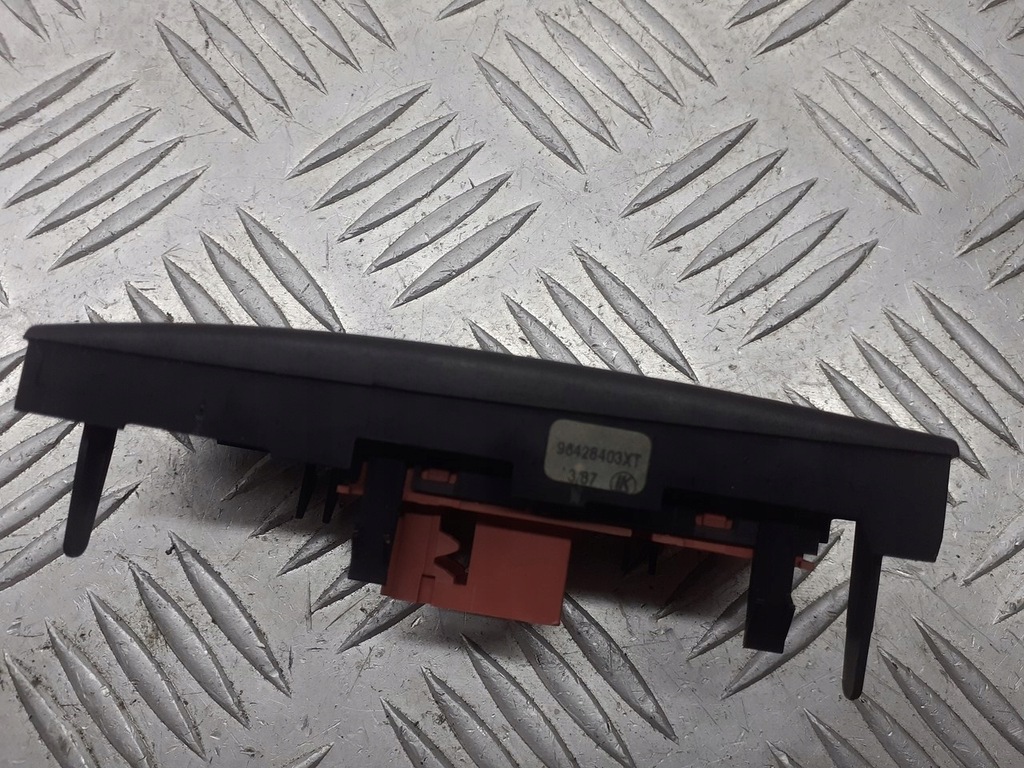 фото №2, Кнопка pdc citroen c3 96428403xt