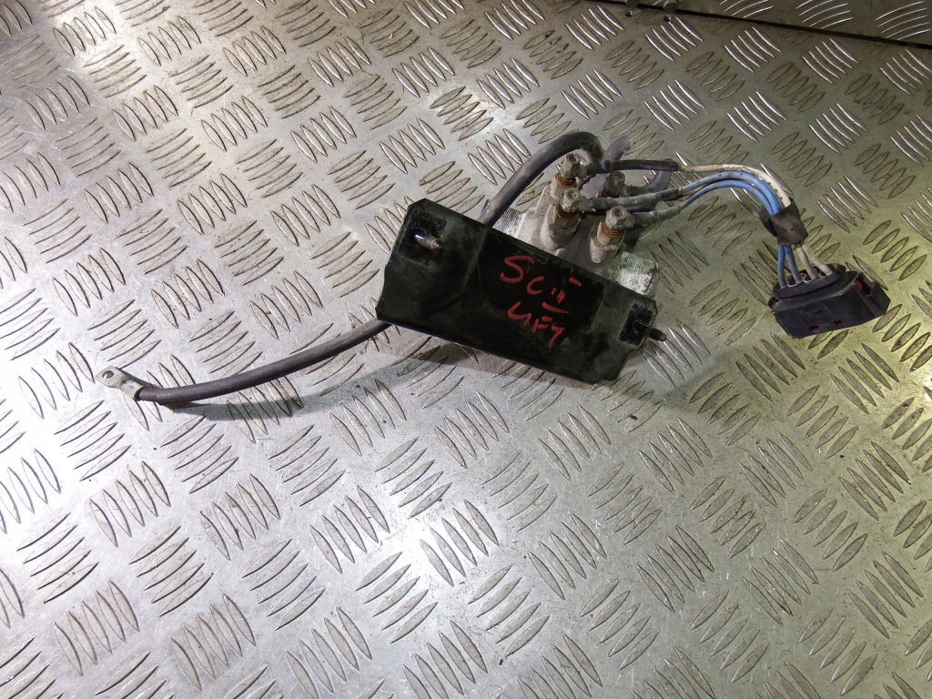 фото №1, Нагреватель воды штекер кронштейн renault megane iii scenic trafic dci