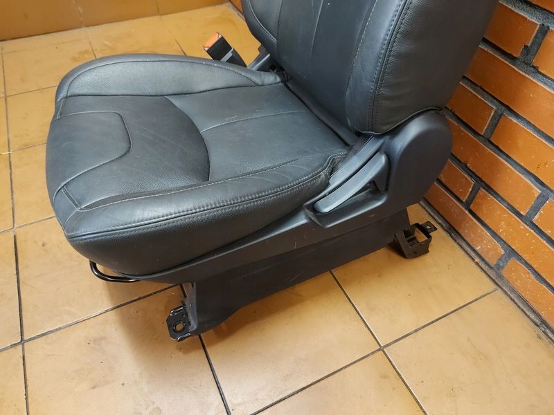 фото №9, Mitsubishi asx 1 i сидіння лівий перед передній з підігрівом шкіра