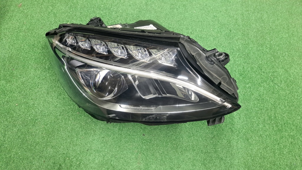 Купить Mercedes c-klasa w205 full led фара передняя