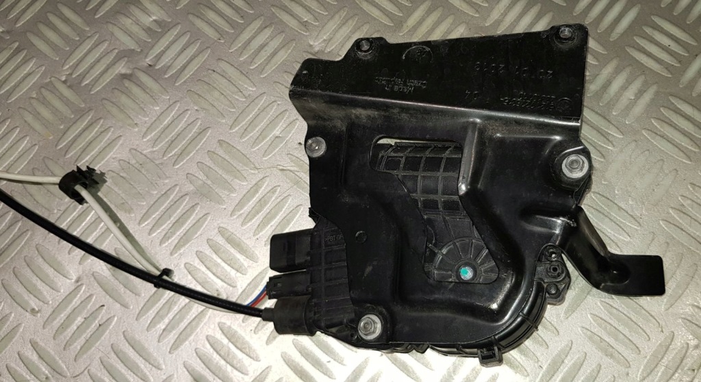 фото №7, Bmw 6 f06 gran coupe замок двері лівий перед 7276319 metzger 2314405 22r