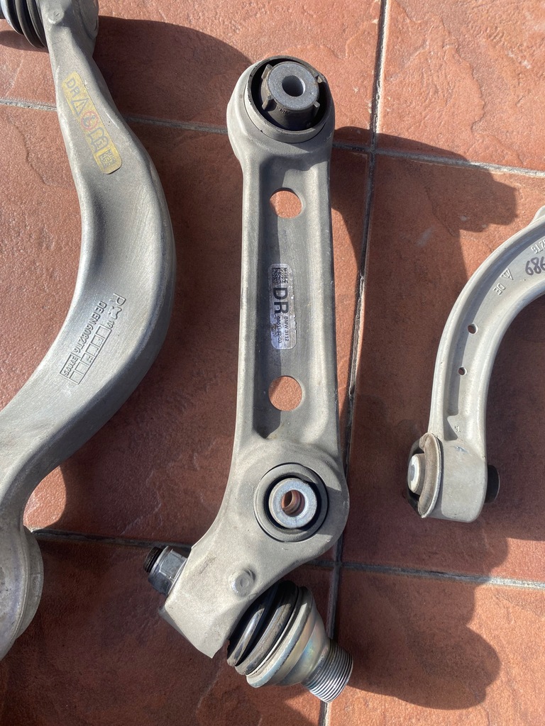 фото №10, Bmw g30 g31 важіль підвіска колеса праве перед важелі поворотний кулак комплект