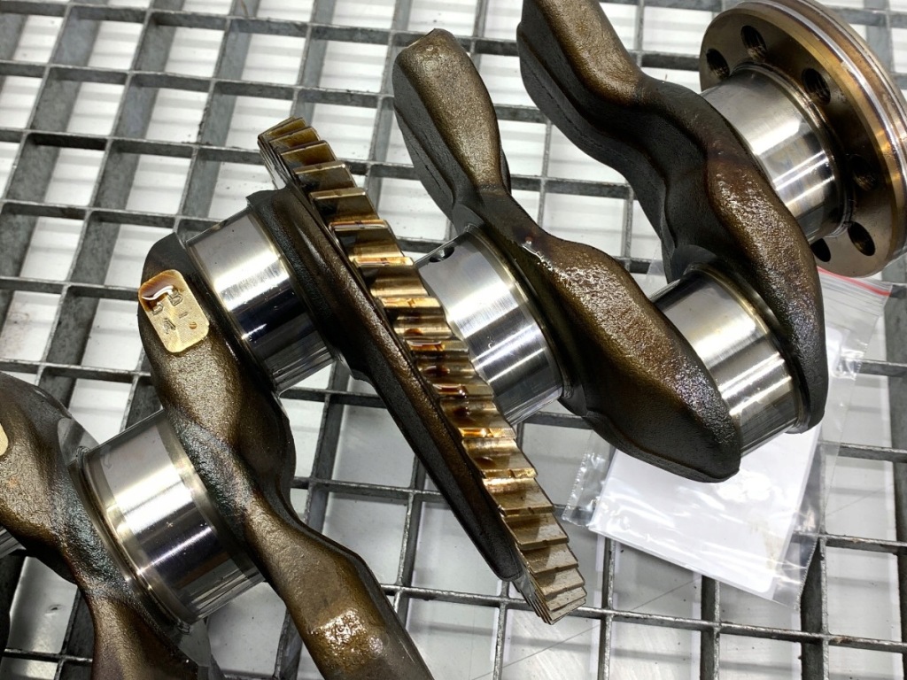 Wał колінчастий lexus is 2.0 245km Недорого