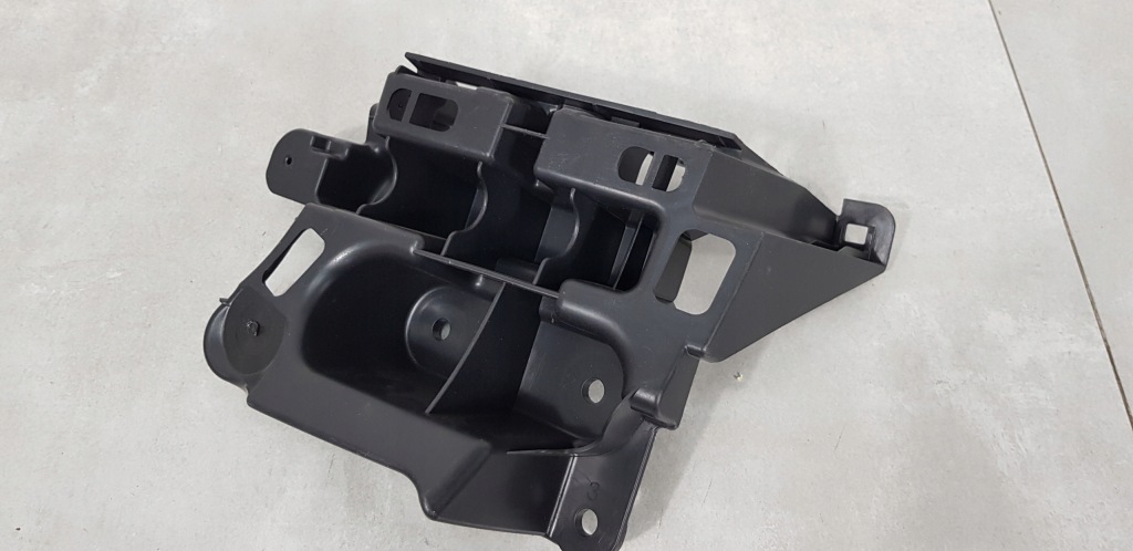 фото №1, Opel corsa f направляющая бампера правый задняя 39167900