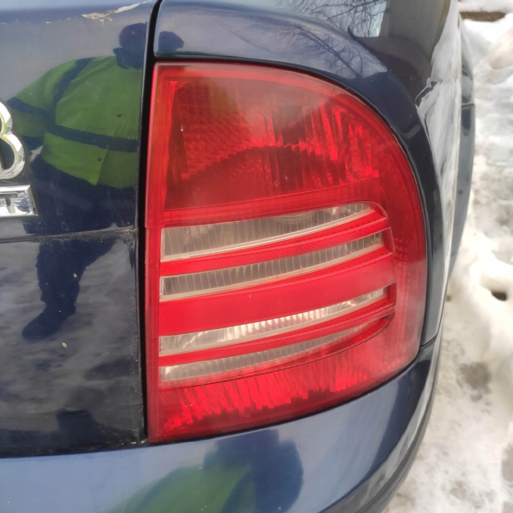 фото №1, Лампа правая правый задняя задняя skoda superb i