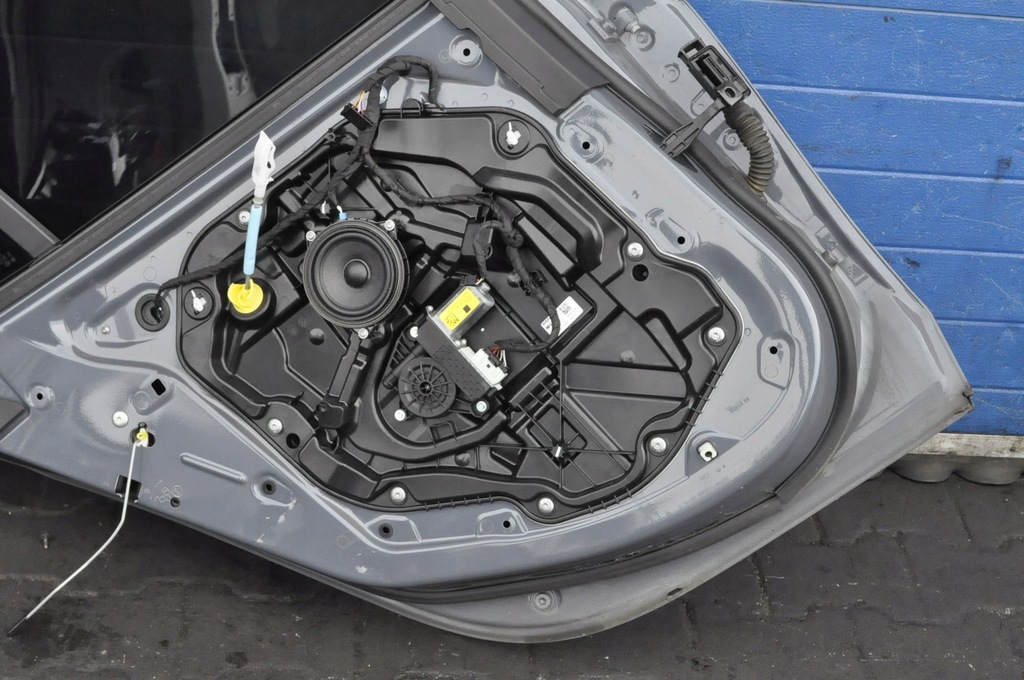 фото №8, Bmw 1 f40 дверь левый задняя задние c3n