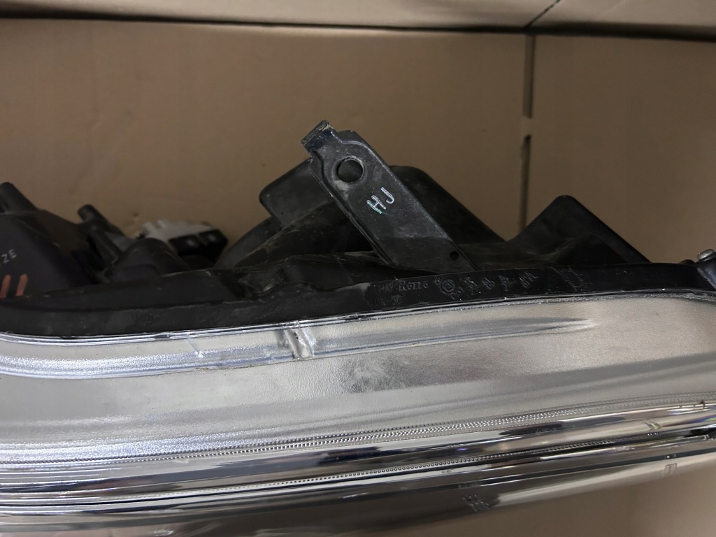 фото №5, Toyota hilux lift 2016- лампа правая линза ксенон led