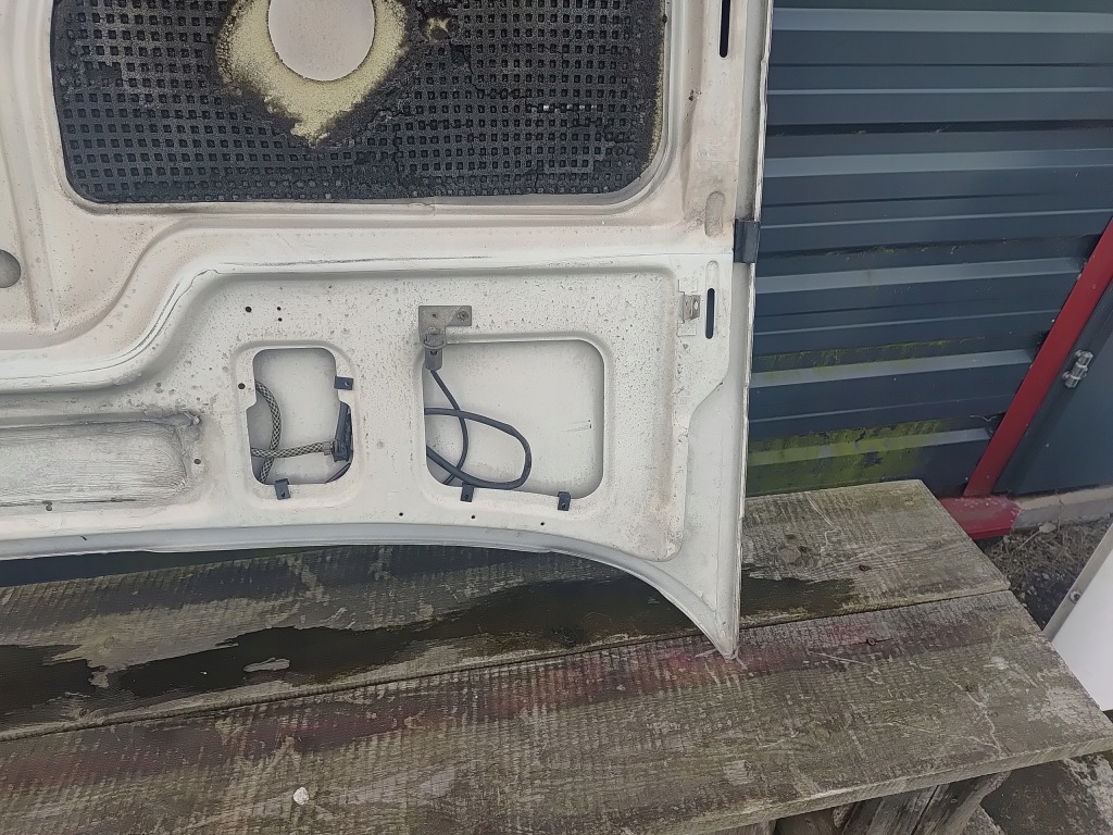 Porsche 924 капот Оригінал