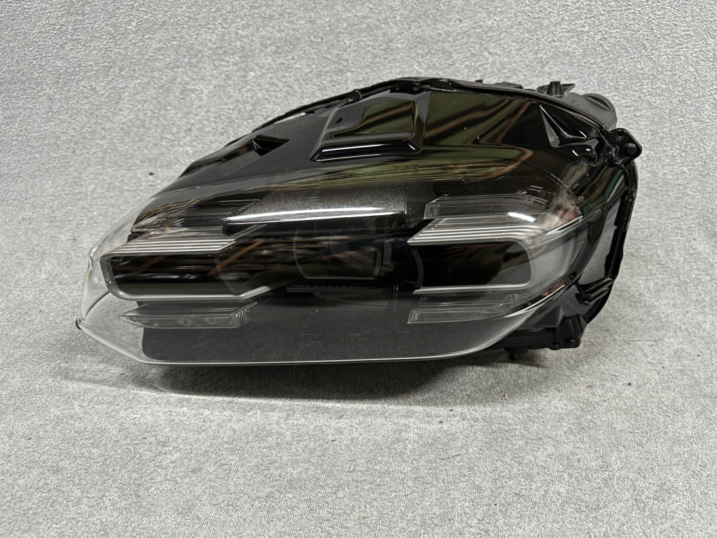 фото №1, Лампа porsche taycan full led левая 9j1941031d europa оригинал