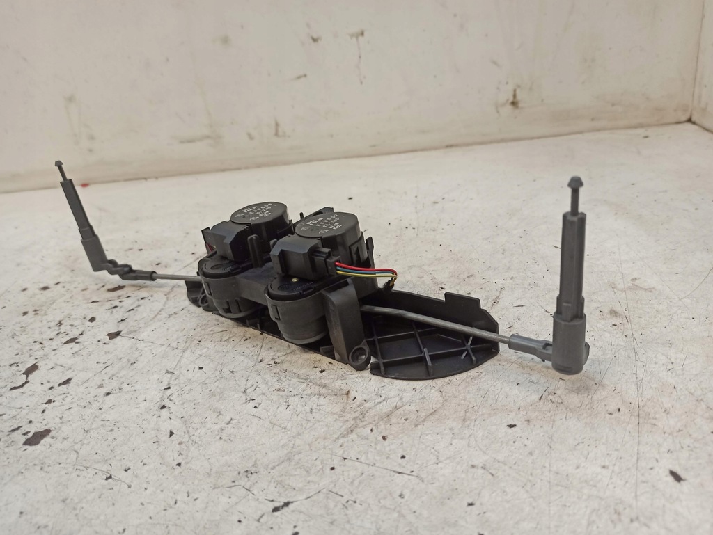 фото №6, Bmw 7 e65 двигатели обдув отопителя 6935079 6935080