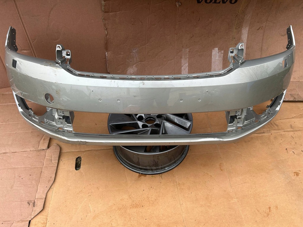 фото №1, Skoda rapid бампер передній омивачі перед 5ja807221