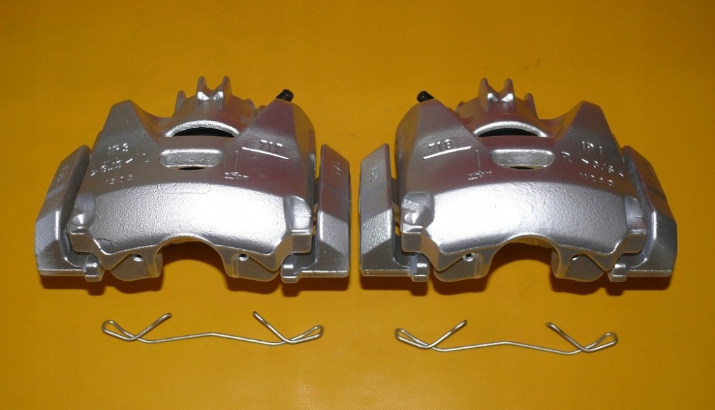 фото №4, Супорти лівий правий перед peugeot partner ii 08-17r