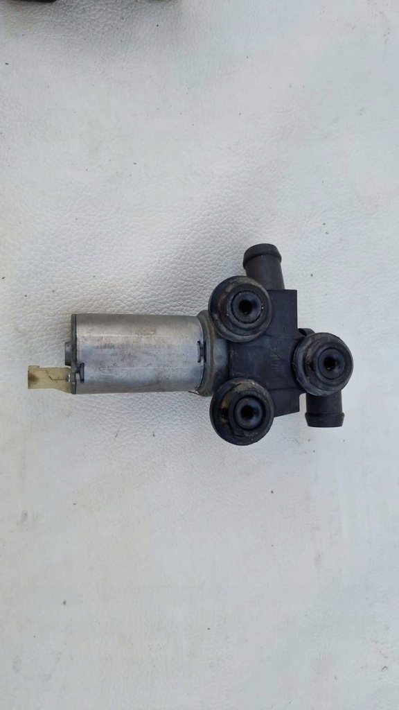 фото №1, Bmw 1 f20 f21 2016 насос wody 6928246