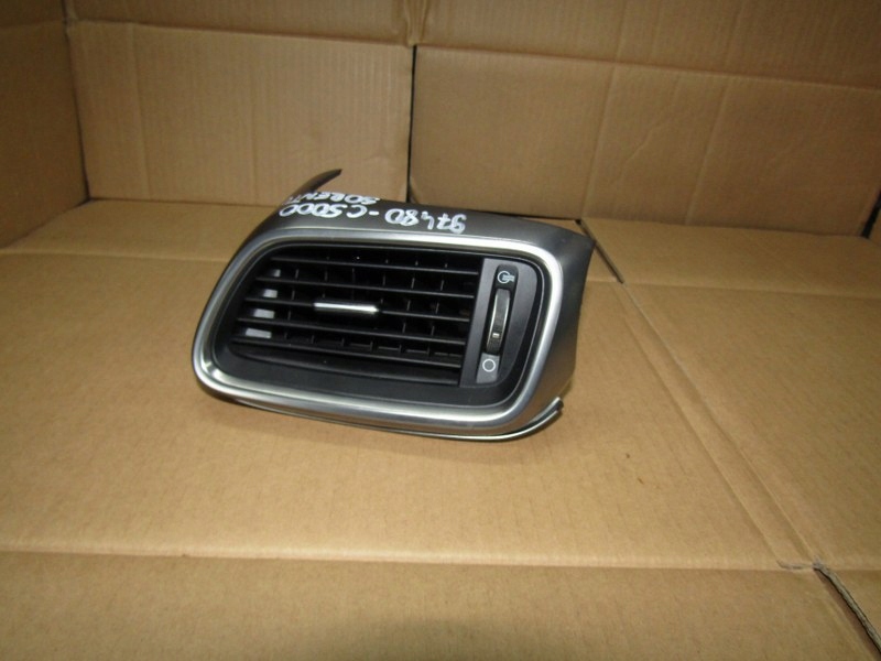 фото №1, Kia sorento iii 3 воздуховод решётка панели консоли левая