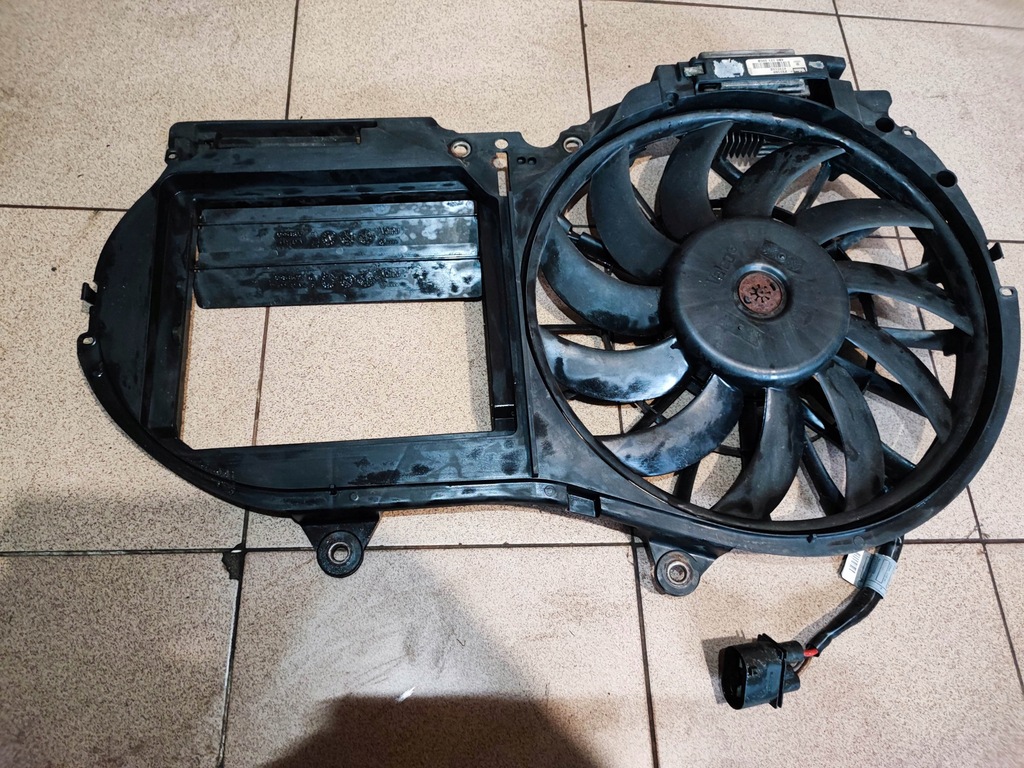 фото №1, Модуль вентилятор радиатора audi a6 c5 3.0 механическая коробка передач