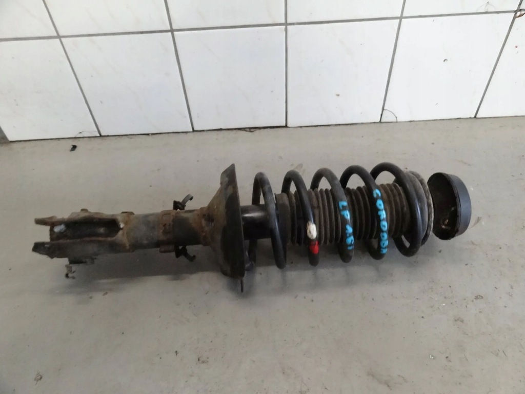 фото №1, Seat cordoba i 1.6 b 2001 амортизационная стойка левый перед передний