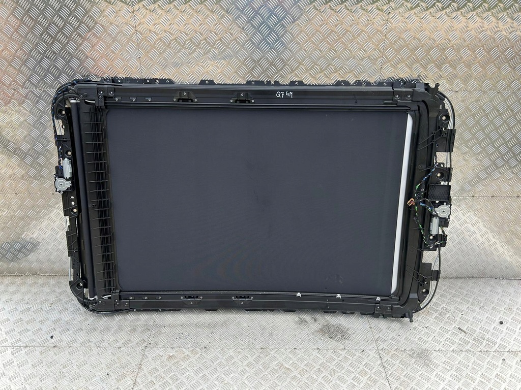 фото №1, Audi q7 sq7 s-line люк панорама 4m